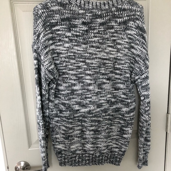 Fox Sweater - Picture 3 of 3